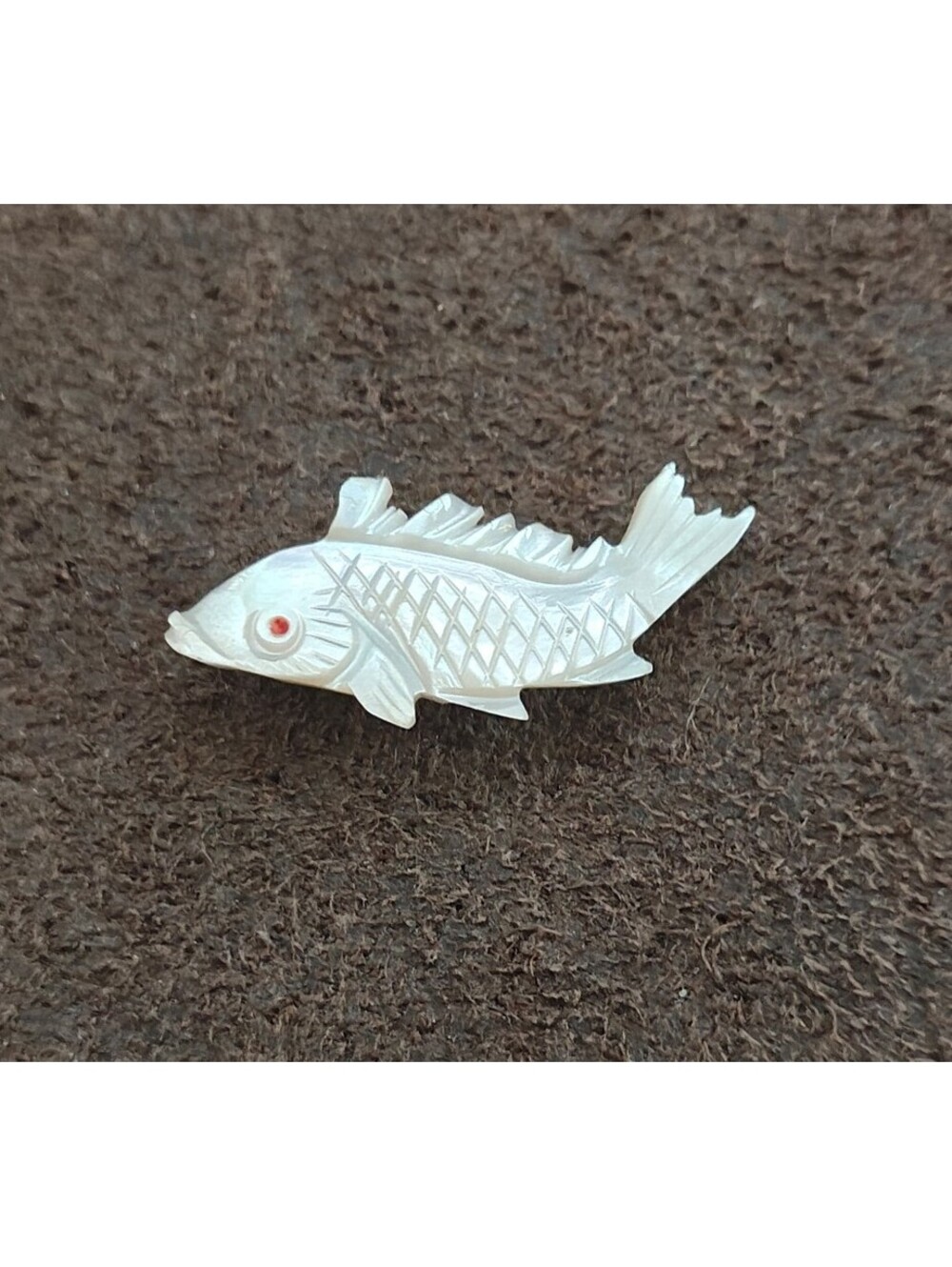 1960s Hand Carved Mother of Pearl Koi Fish Brooch Pin - Picture 7 of 9